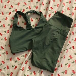 Old navy workout bra & leggings